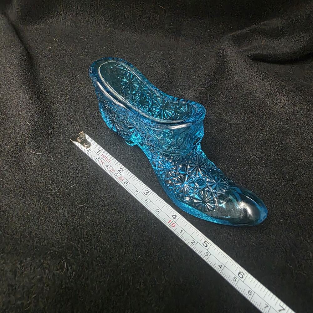 Vintage Aqua Blue Glass Slipper Shoe Vase 7” Daisy Button Cinderella Decor